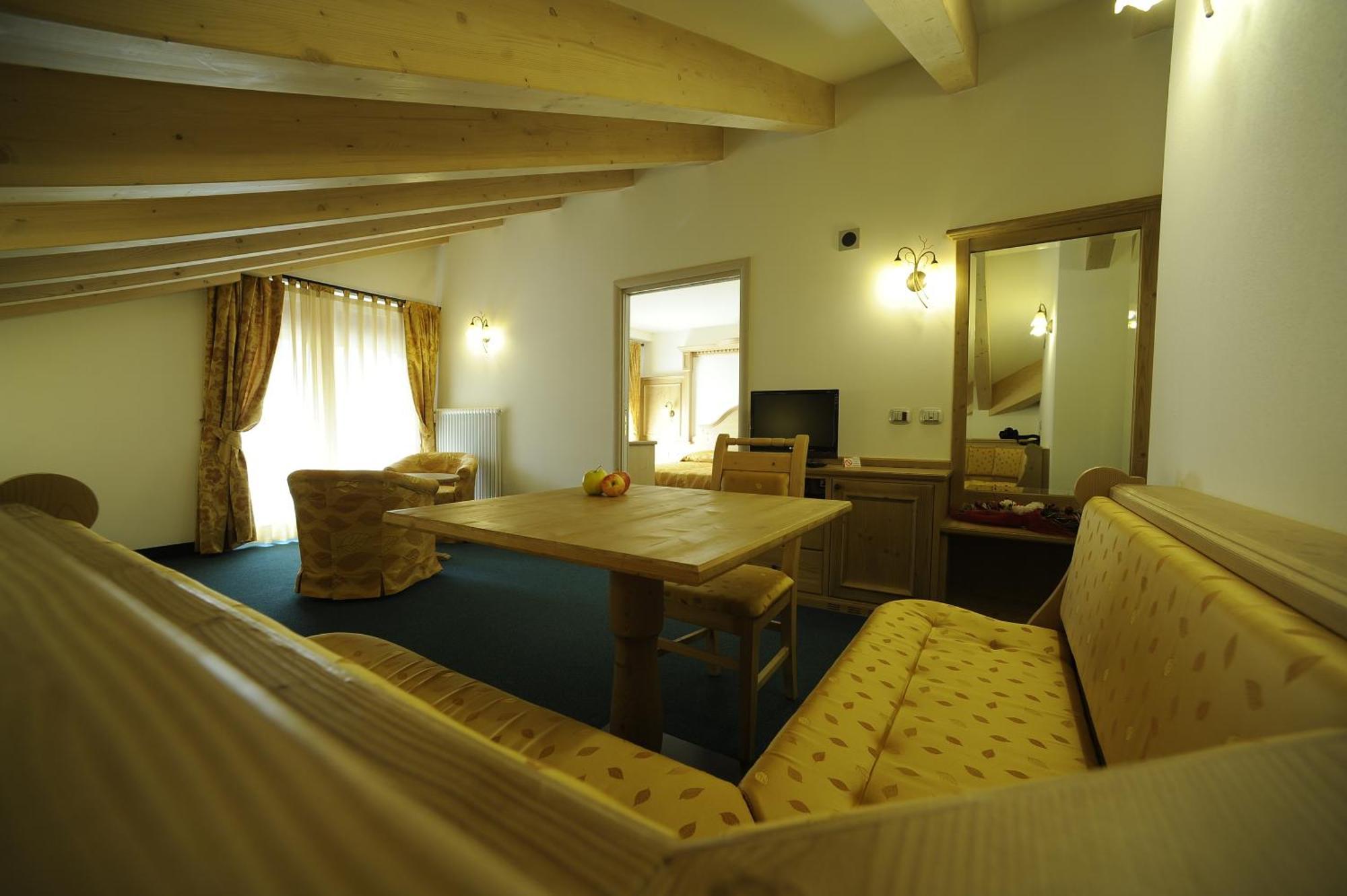 Family Hotel Andes - Only For Family Vigo di Fassa Ngoại thất bức ảnh